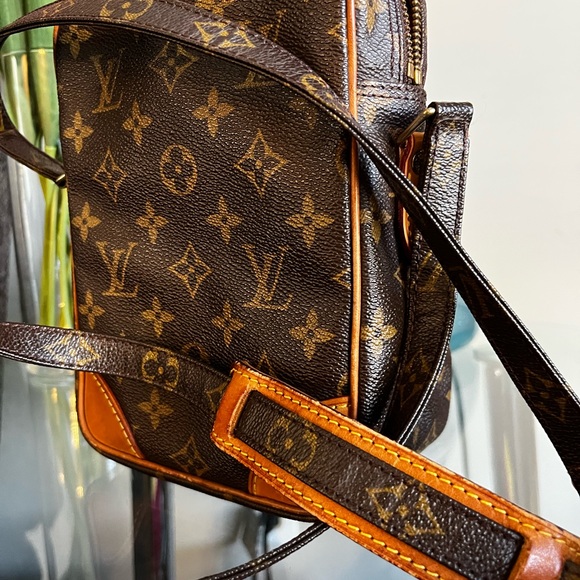 Sold on FB Amazon - Picture 4 of 5